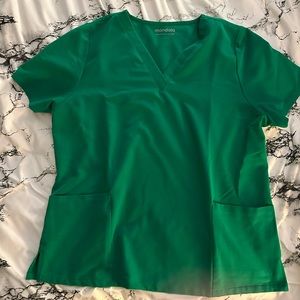 Large emerald green scrub top women’s
